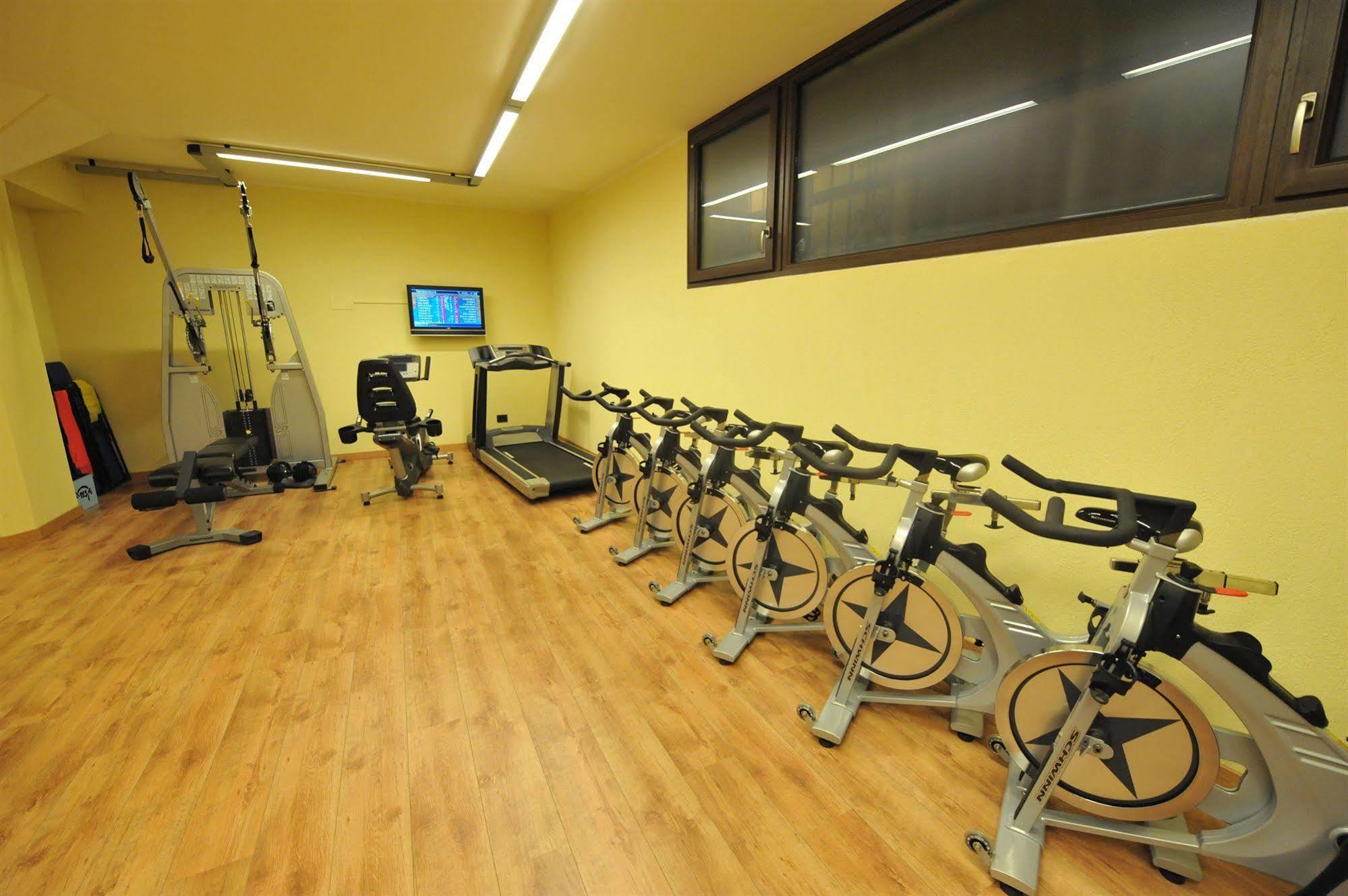 La Rocca Sport & Benessere Шатийон Экстерьер фото